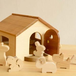 Ahşap Oyuncak Çiftlik Hayvanları Evi