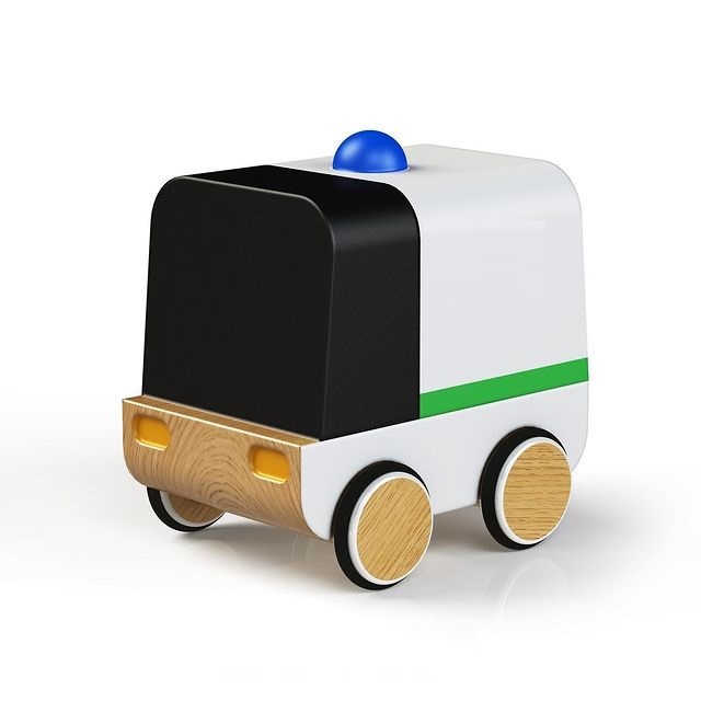 Ahşap Oyuncak Ambulans